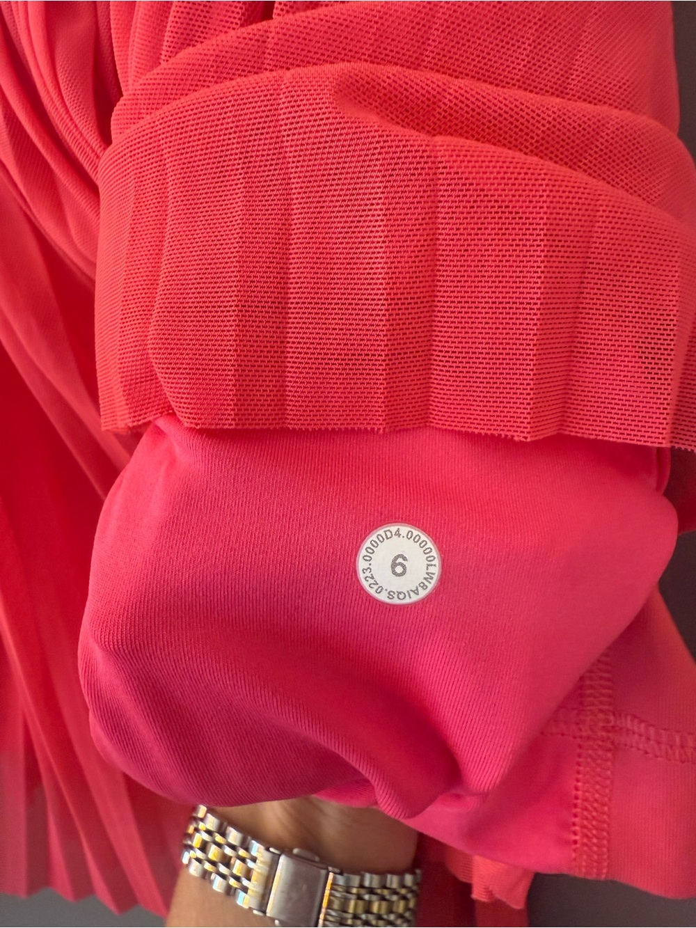 Lululemon Mesh Pleats Mini Skirt Vibrant Coral Pink Size 6 - Picture 3 of 4